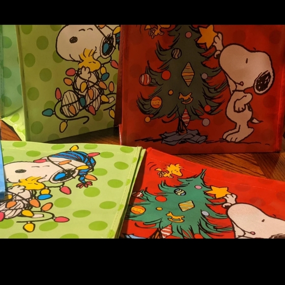 - Snoopy   Xmas tote bags - Picture 3 of 4